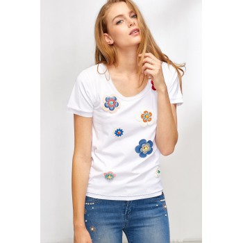 Camiseta mujer Lolitas&L con apliques de flores y tachuelas